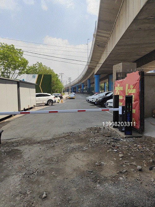沈阳铁西北一西路厂房停车场道闸车牌识别系统